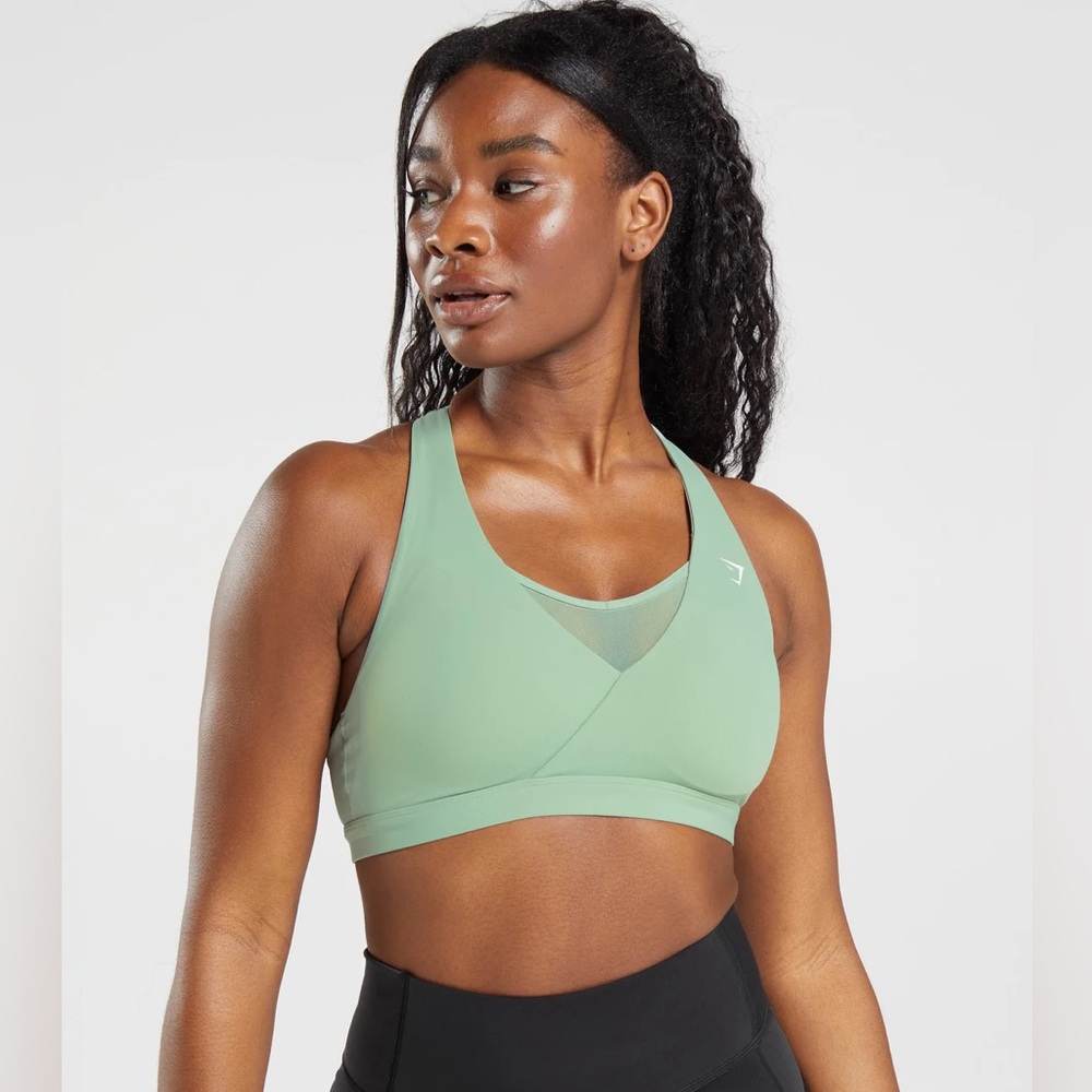Gymshark Crossover Sports Bra - Desert Sage Green
